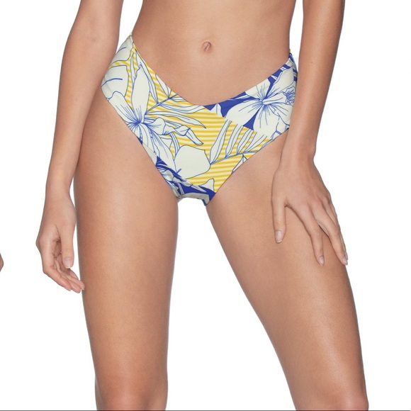 Veronica Bottom - Picture 4 of 7